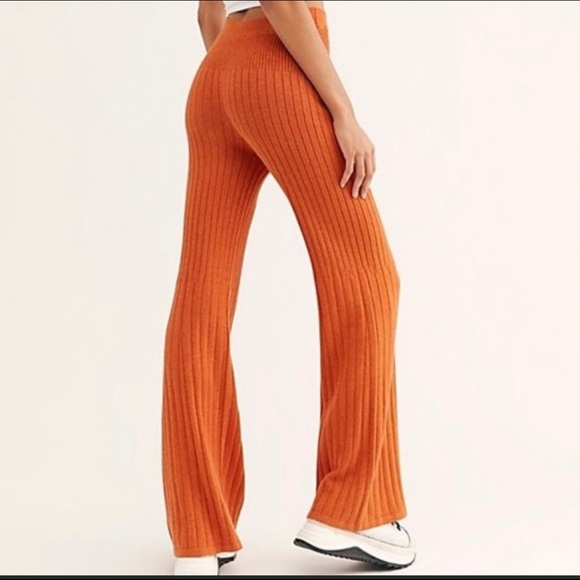 NWT FREE PEOPLE Keep it real flare pant - Picture 3 of 10